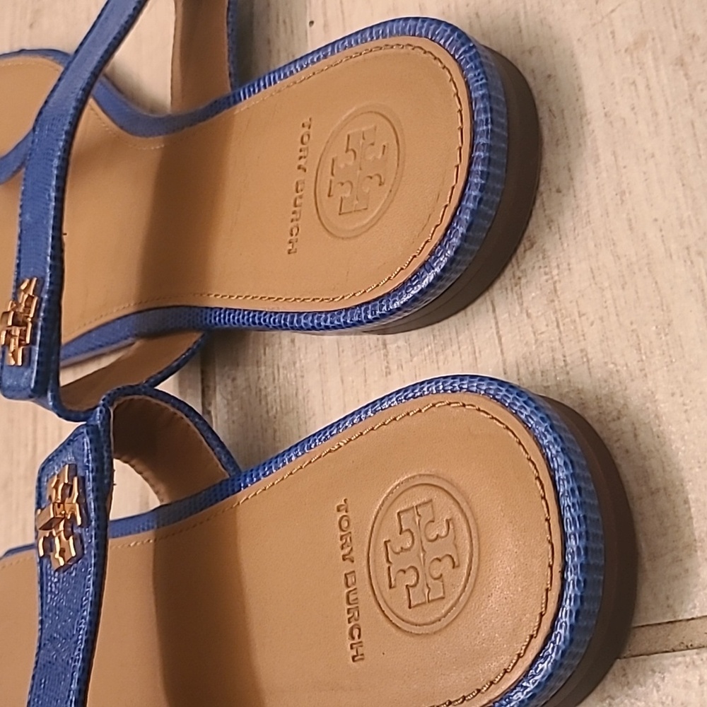Tory Burch Blue Women's Sandals In A Size 10 In EUC! - Picture 8 of 8